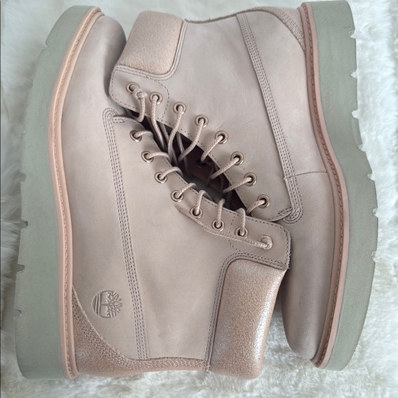 Timberland Women's soft pink Boots - Picture 4 of 5